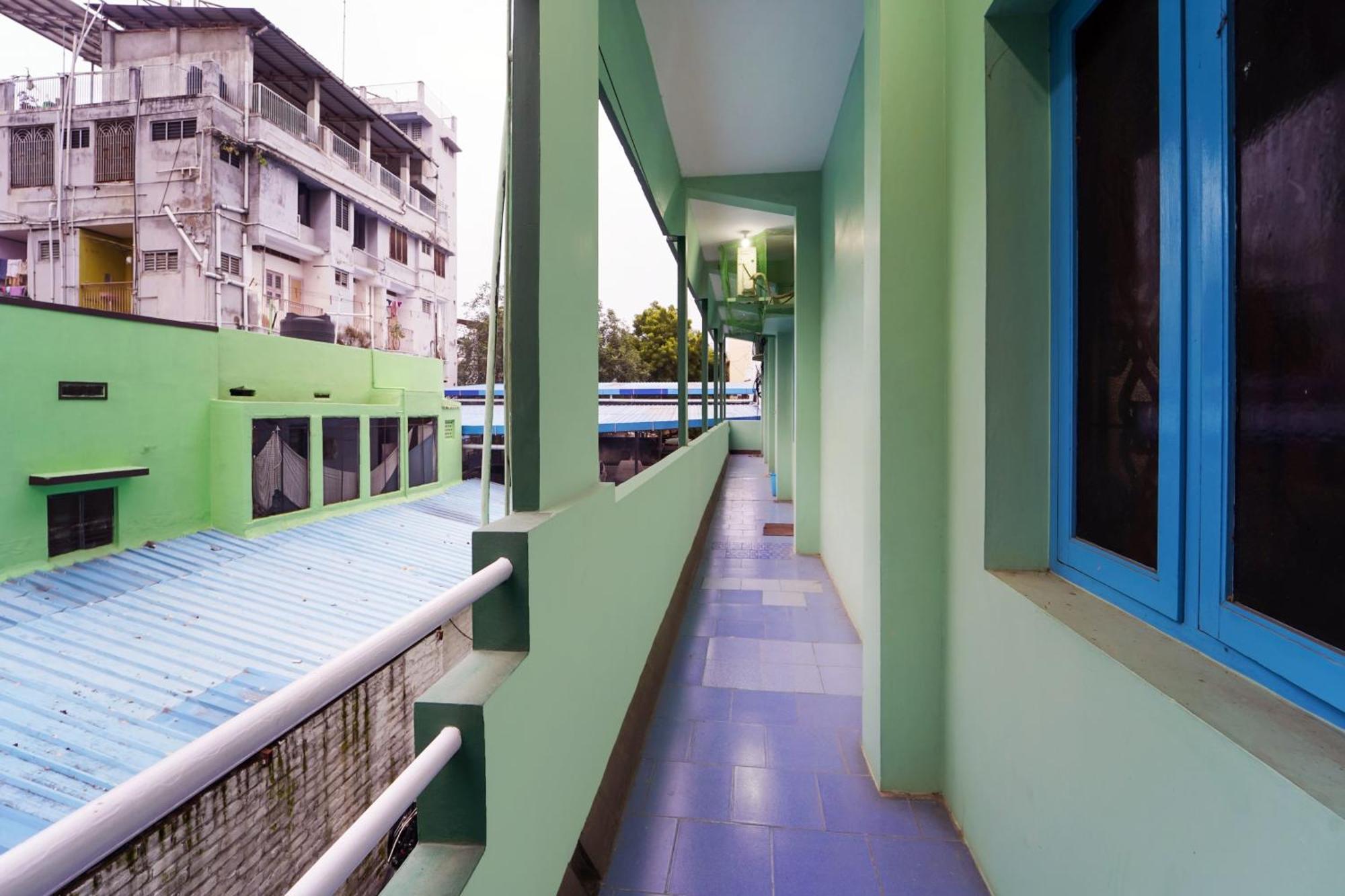 Hotel O Sri Sivasakthi A/C Lodge Sivakasi Экстерьер фото